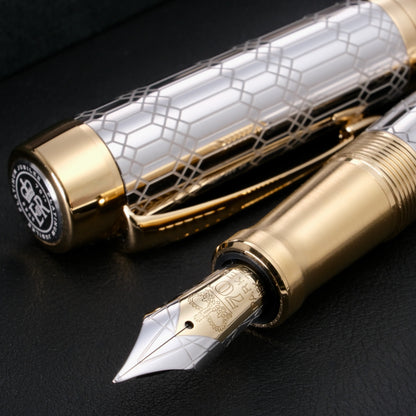Parker Duofold Fountain Pen - Queen’s Platinum Jubilee (Special Edition)
