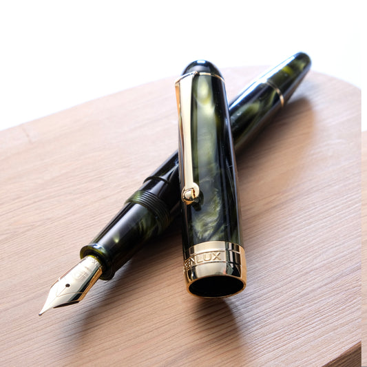 Penlux Masterpiece Delgado Fountain Pen - Moss
