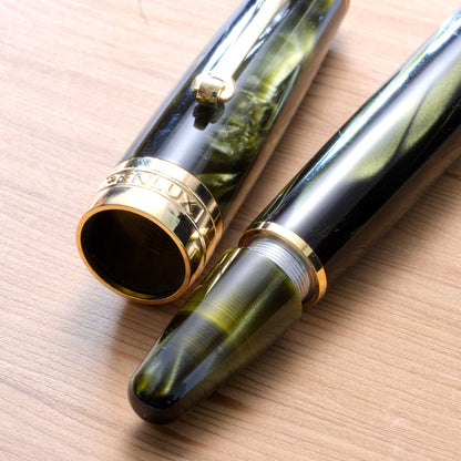 Penlux Masterpiece Delgado Fountain Pen - Moss