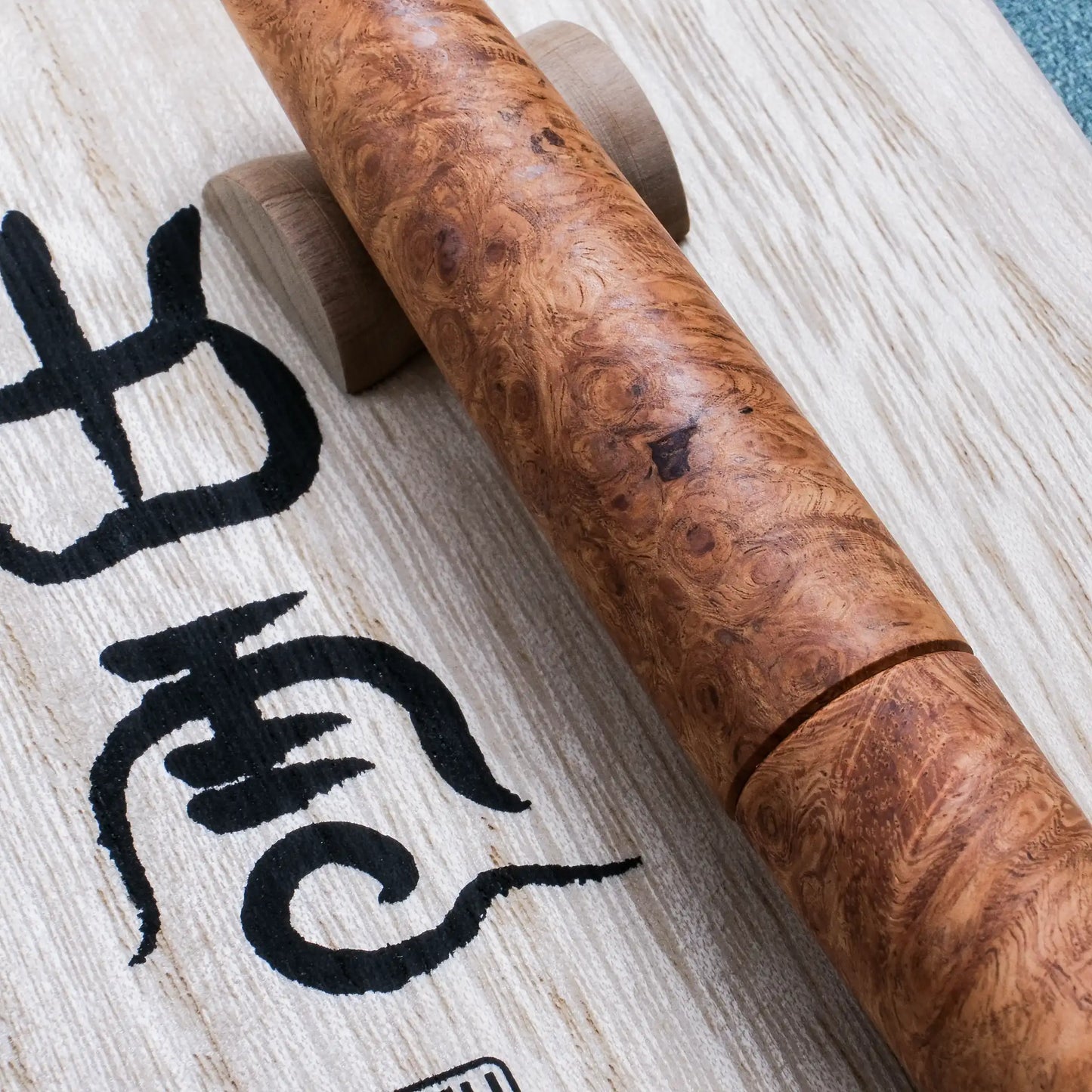 Platinum Izumo Precious Wood Fountain Pen: Karin-Kobu (Amboyna Burl) Limited Edition