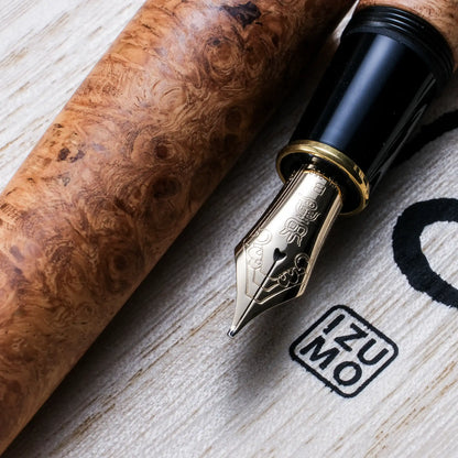 Platinum Izumo Precious Wood Fountain Pen: Karin-Kobu (Amboyna Burl) Limited Edition