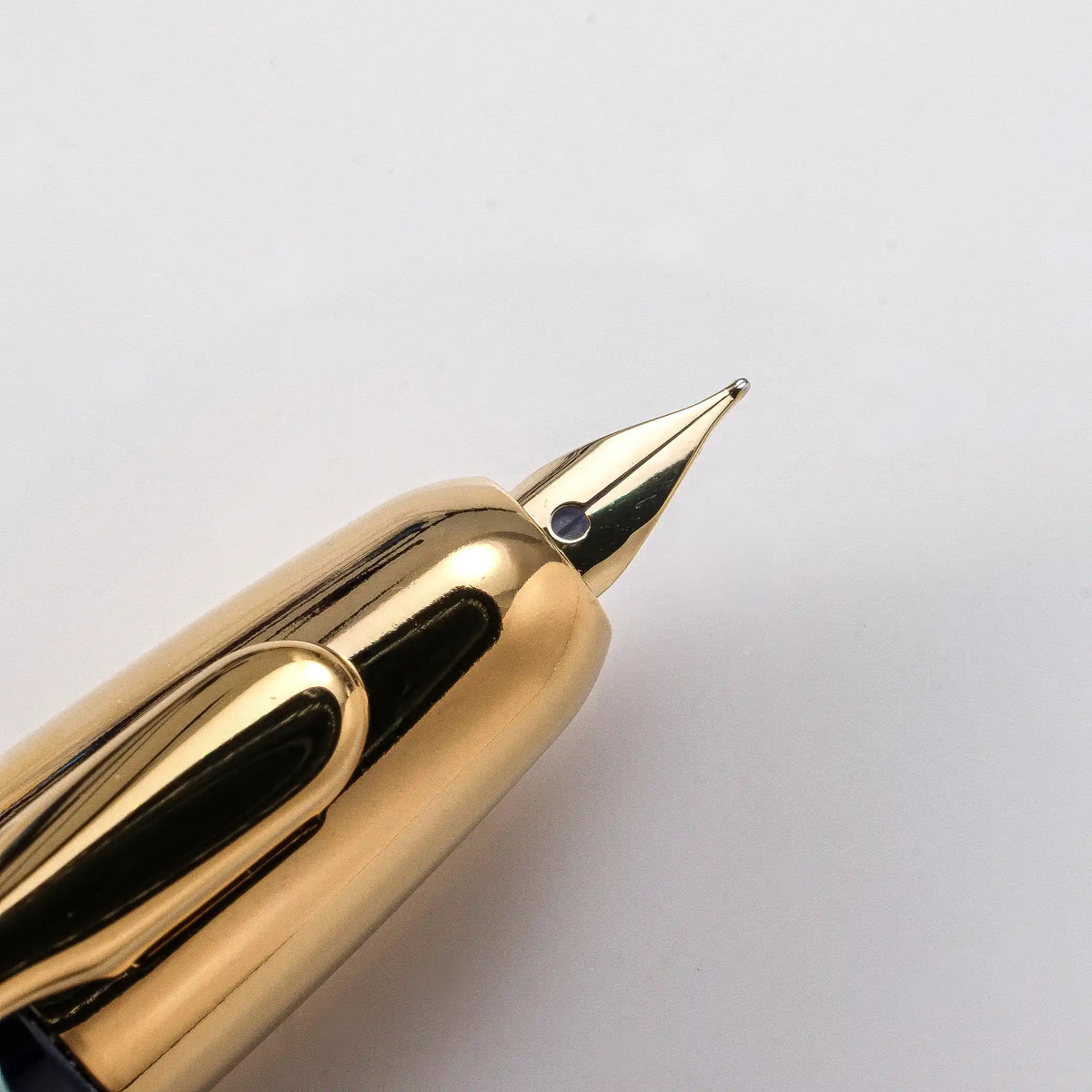 Pilot Capless Gold Trim Fountain Pen with 18kt Gold Nib