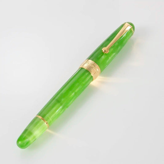 Penlux Masterpiece Delgado Fountain Pen - Kryptonite