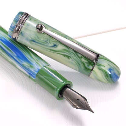 Penlux Masterpiece Grande Fountain Pen - Green Earth