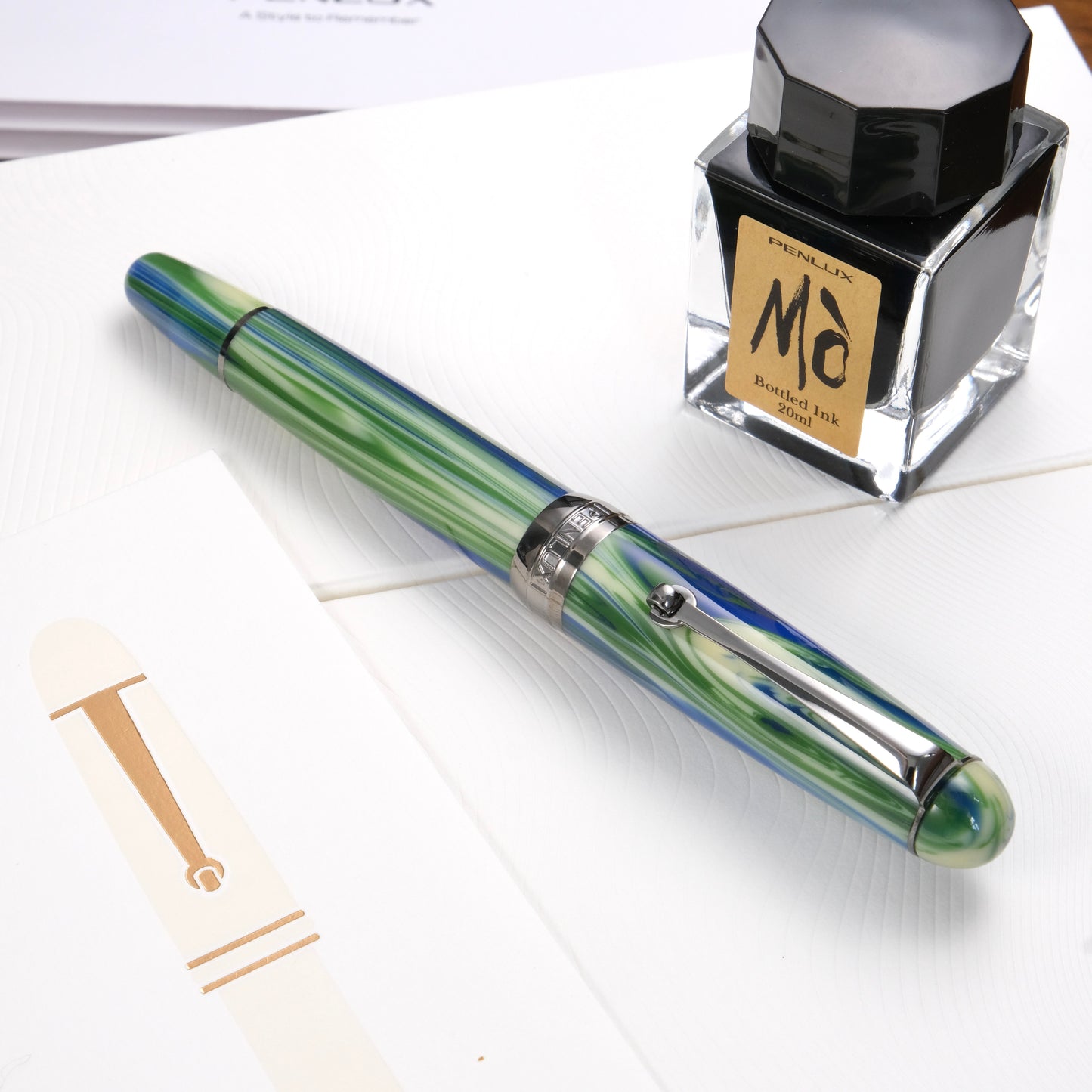 Penlux Masterpiece Delgado Fountain Pen - Green Earth