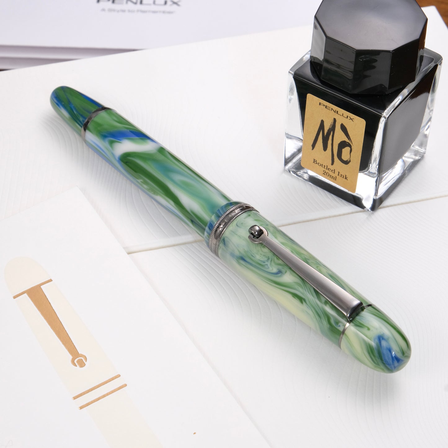 Penlux Masterpiece Grande Fountain Pen - Green Earth