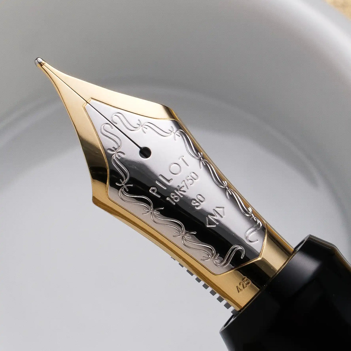 Pilot Custom 845 Urushi Blue FP 18K