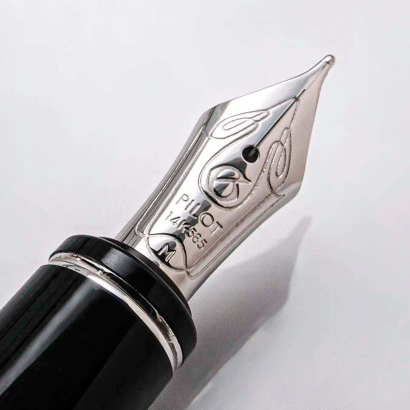 Pilot Grance Fountain Pen - Marble Red