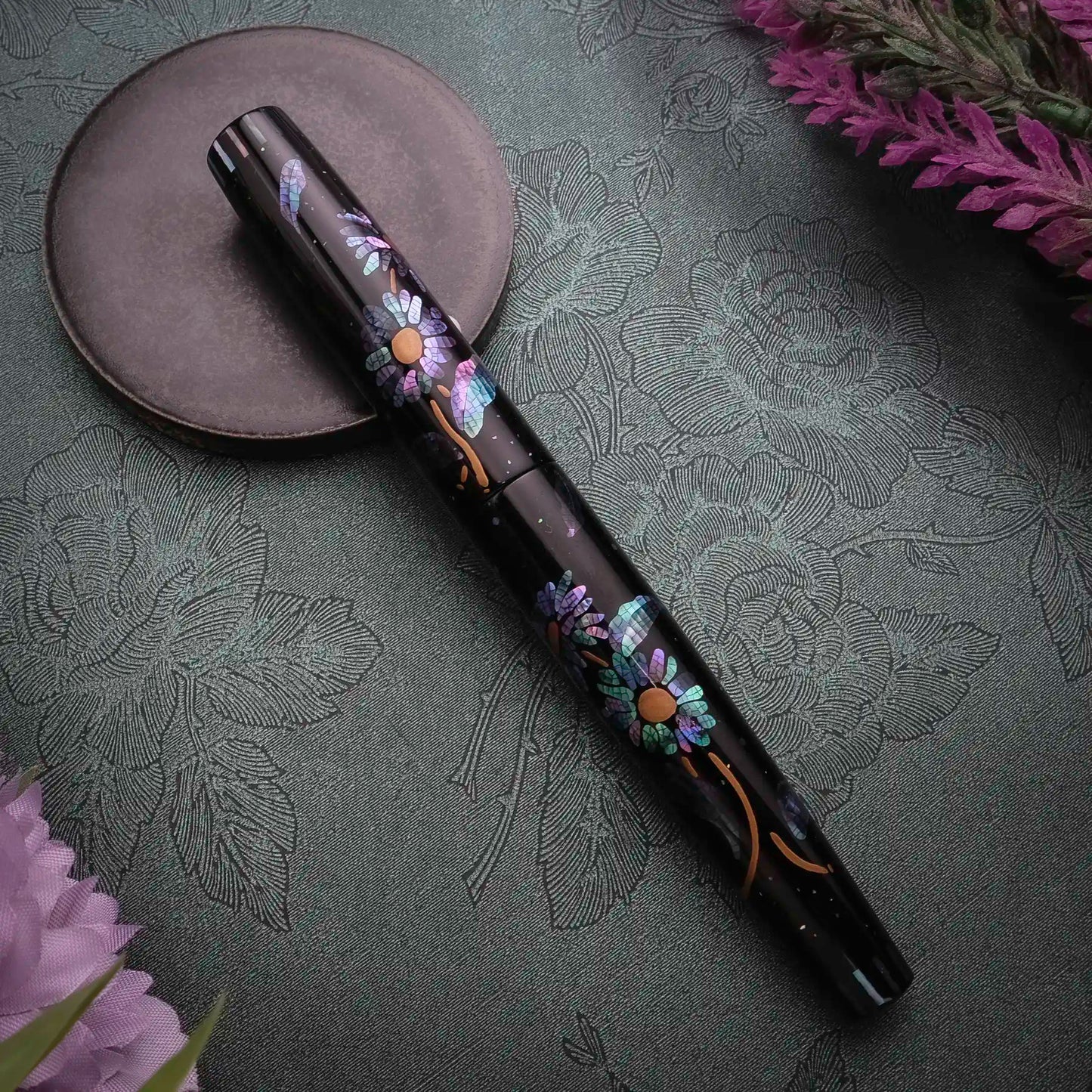 Cypress Raden Fountain Pen – Newly Bloomed Daisy