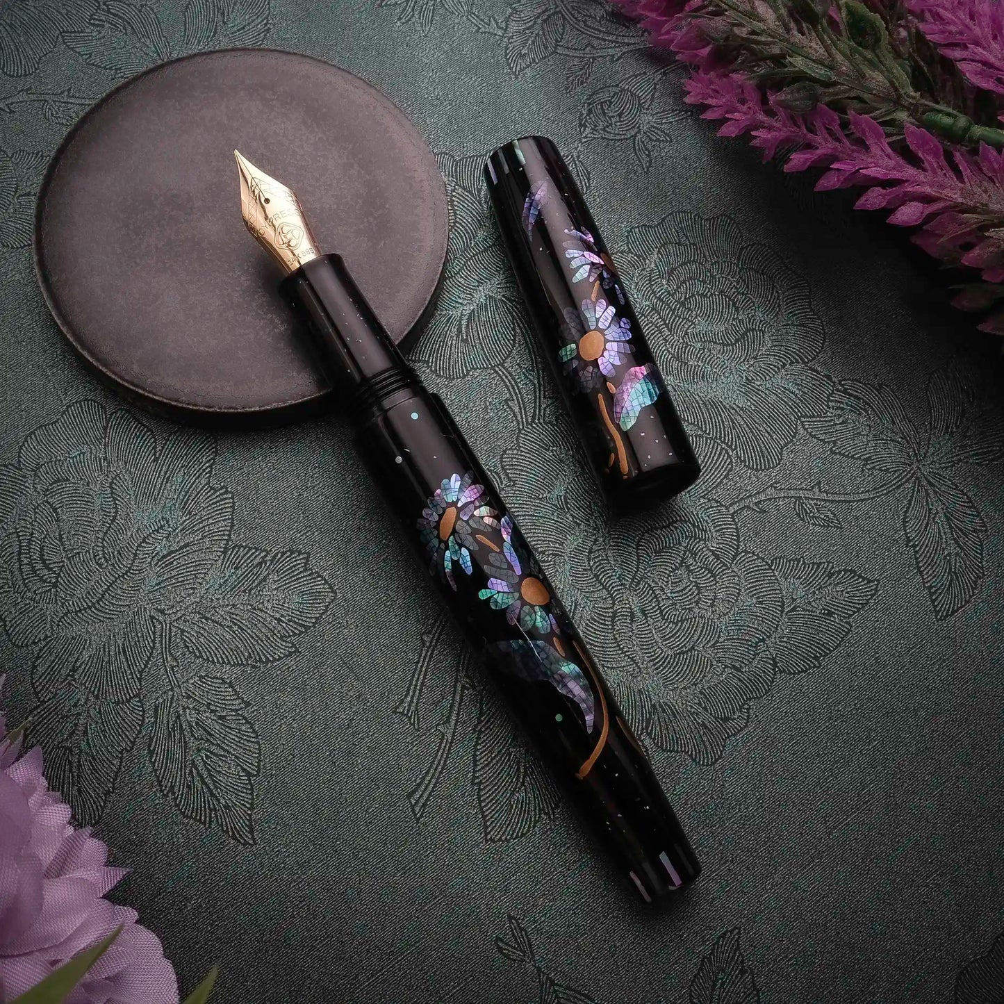 Cypress Raden Fountain Pen – Newly Bloomed Daisy