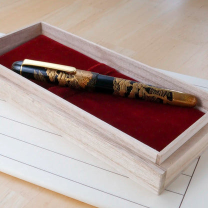 Platinum 3776 Kaga Taka Maki-e Fountain Pen - Hama no Matsu (Shore Pine)