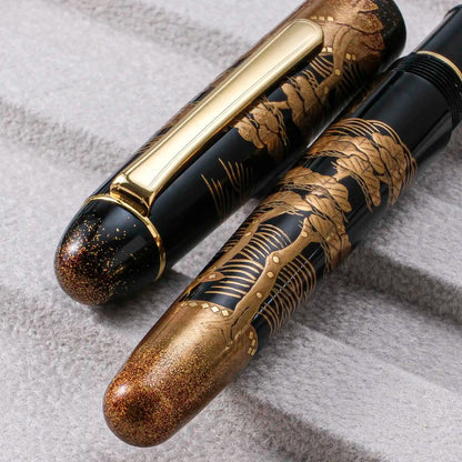 Platinum 3776 Kaga Taka Maki-e Fountain Pen - Hama no Matsu (Shore Pine)