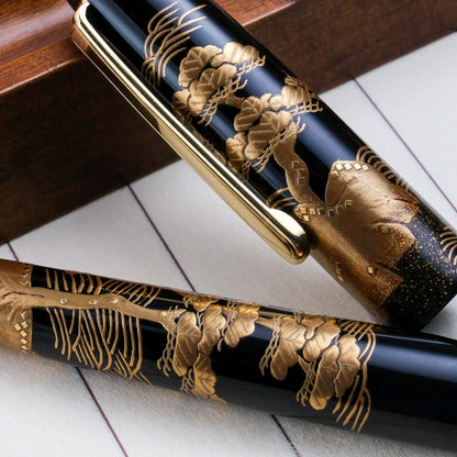 Platinum 3776 Kaga Taka Maki-e Fountain Pen - Hama no Matsu (Shore Pine)