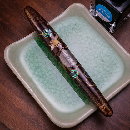 Taccia Empress Fountain Pen - Imperial Honeybee (Limited Edition)