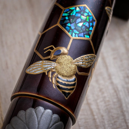 Taccia Empress Fountain Pen - Imperial Honeybee (Limited Edition)