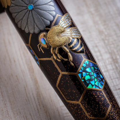 Taccia Empress Fountain Pen - Imperial Honeybee (Limited Edition)
