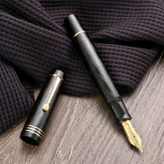 Leonardo Momento Audace Guilloché Fountain Pen － Black Intense (Limited Edition)