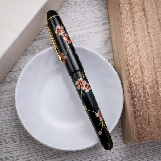 Platinum 3776 Kaga Hira Maki-e Fountain Pen - Sakura