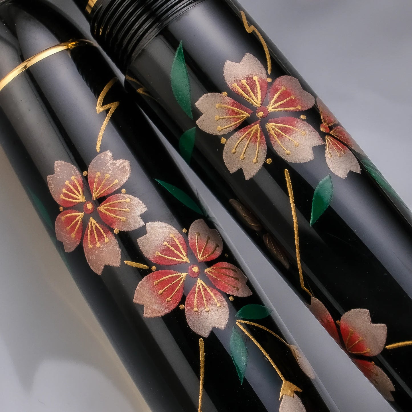 Platinum 3776 Kaga Hira Maki-e Fountain Pen - Sakura