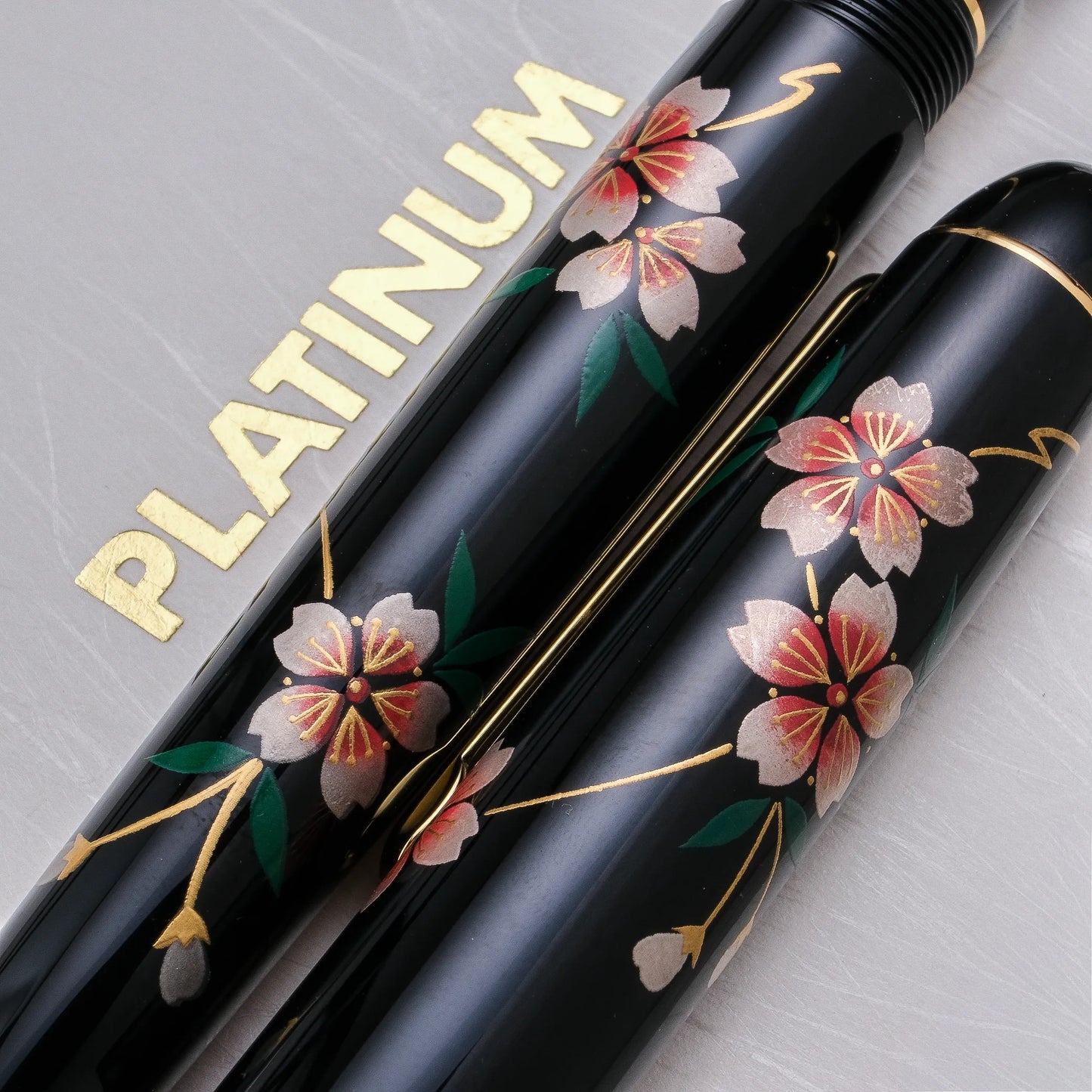 Platinum 3776 Kaga Hira Maki-e Fountain Pen - Sakura