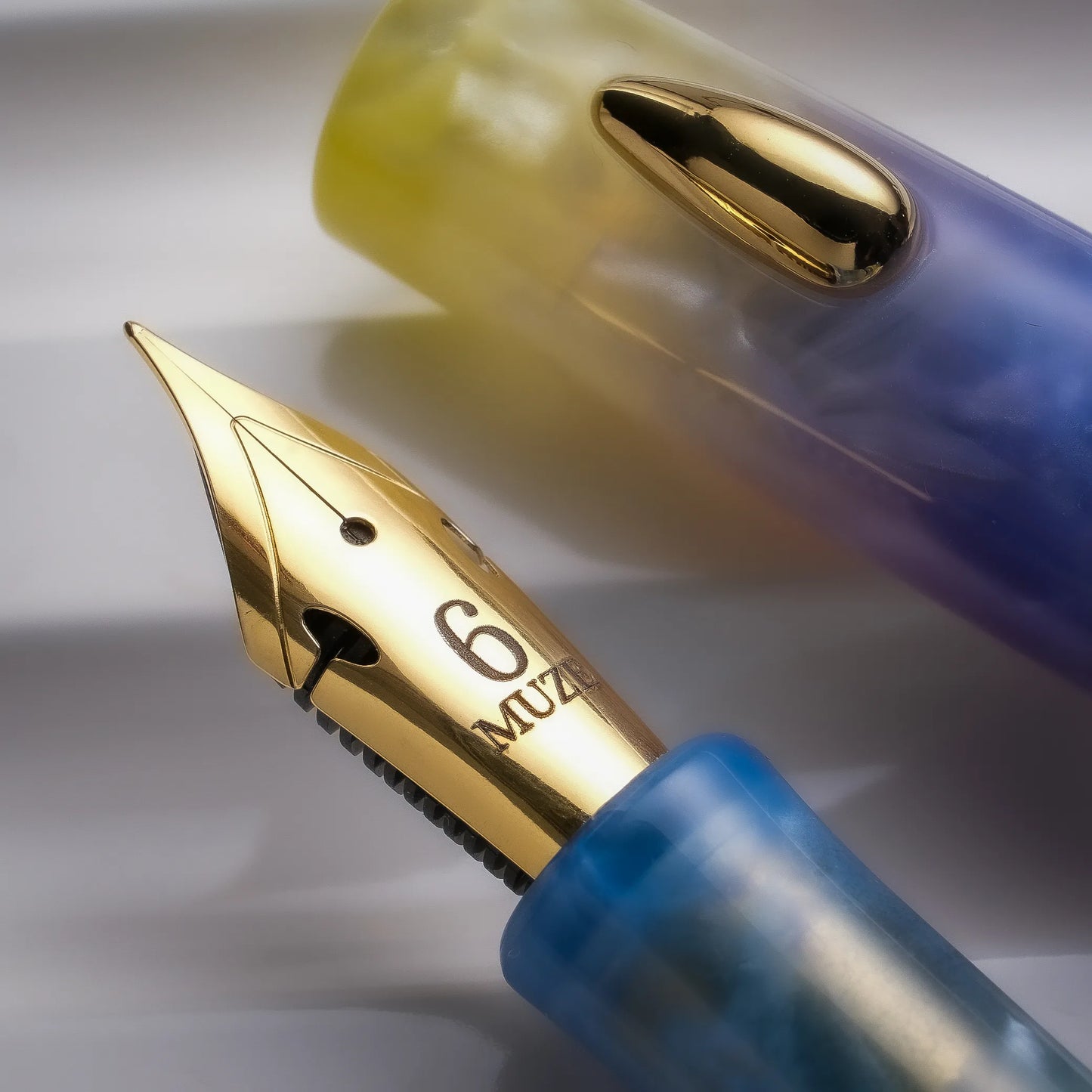 Muze x Fine Writing International Pencket 6th Anniversary Fountain Pen - Summer Breeze