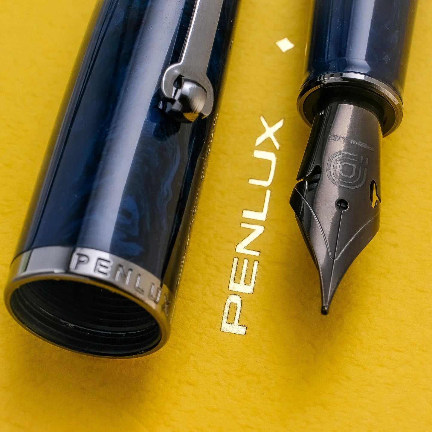 Penlux x Lennon Tool Bar Concerto Fountain Pen & Ink Set - Kyanite