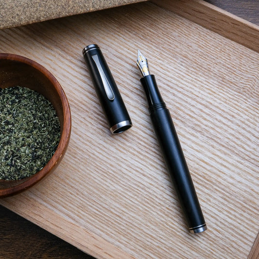 Cypress Urban Recluse Fountain Pen - Wood Series - Ebony