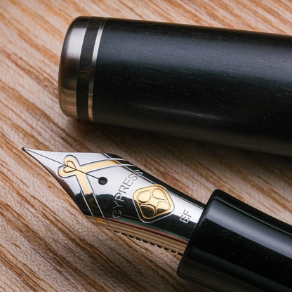 Cypress Urban Recluse Fountain Pen - Wood Series - Ebony