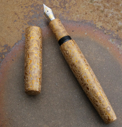 Cypress Kawari Nuri Fountain Pen - Gilded Ivory