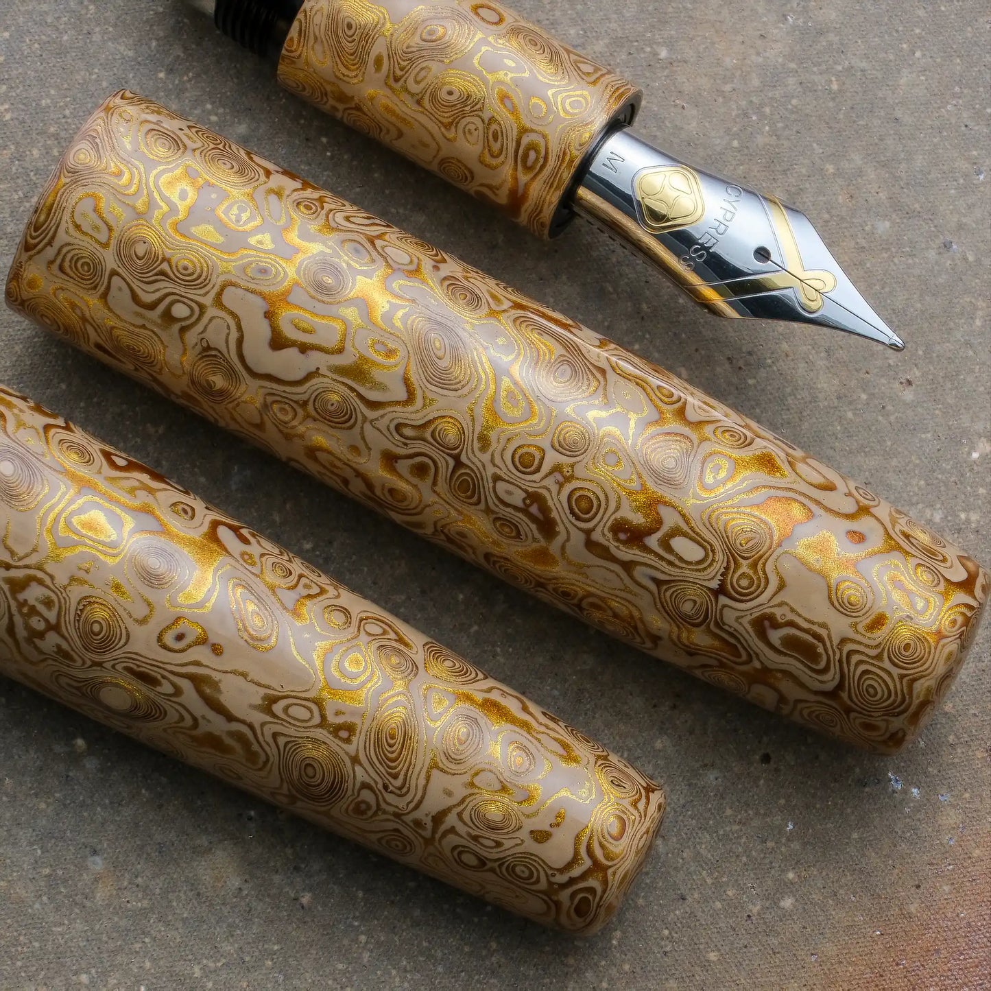 Cypress Kawari Nuri Fountain Pen - Gilded Ivory