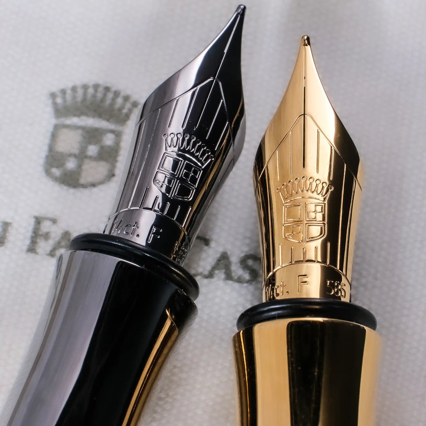 Graf von Faber-Castell Bloom Ebony Fountain Pen - Ebony