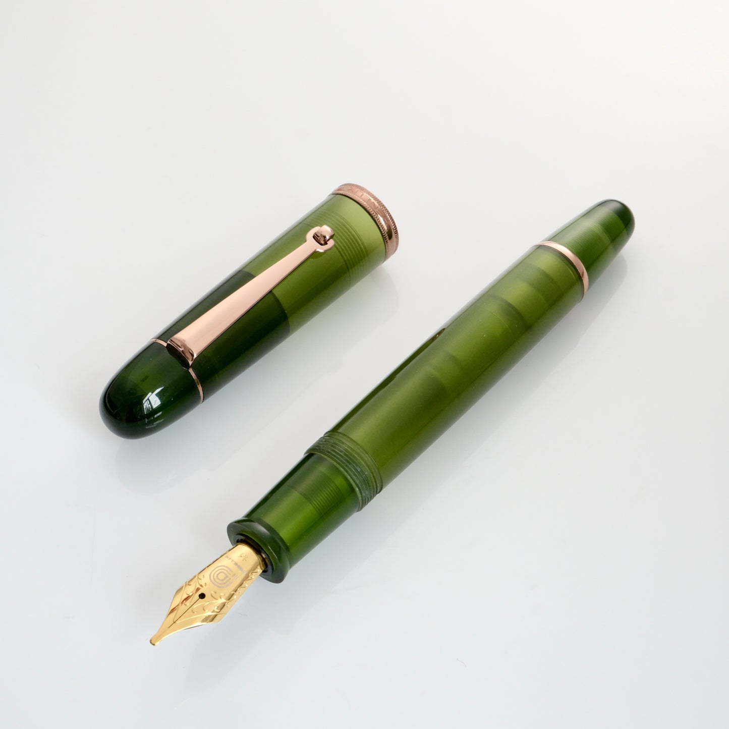 Penlux Masterpiece Grande Fountain Pen - Rainforest