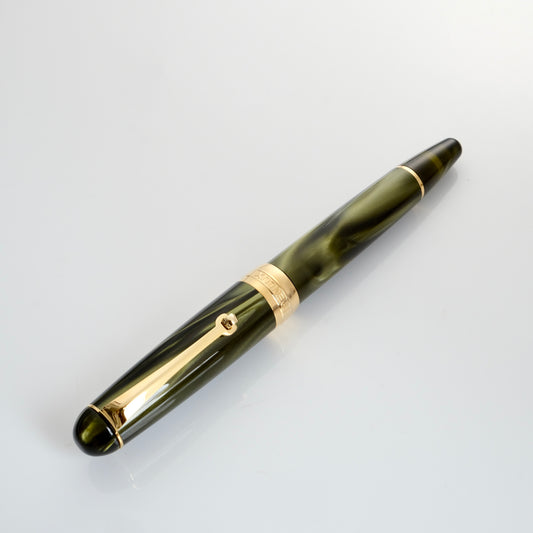 Penlux Masterpiece Delgado Fountain Pen - Moss