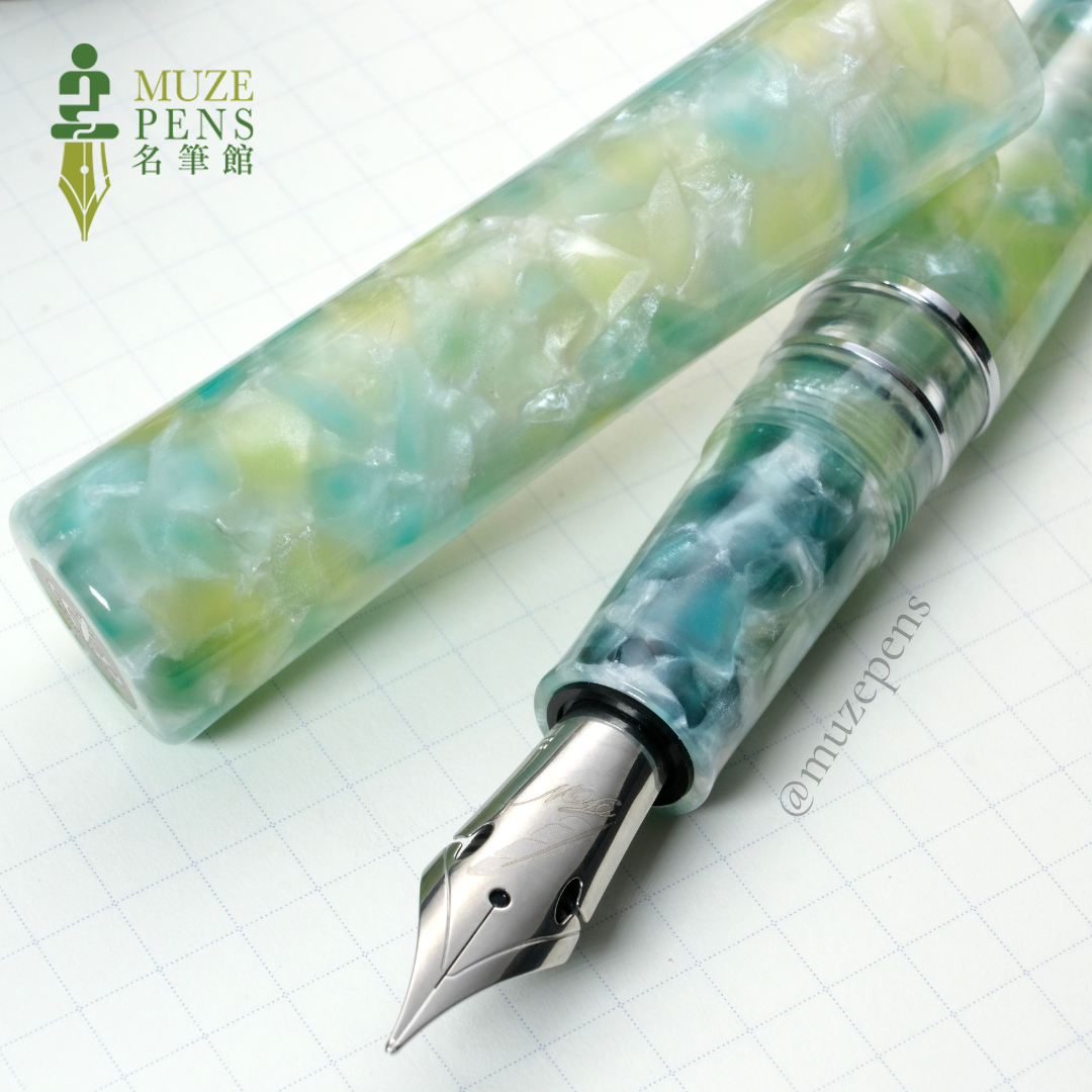 Fine Writing Int. Scepter Piston Filler Fountain Pen - Green Scepter