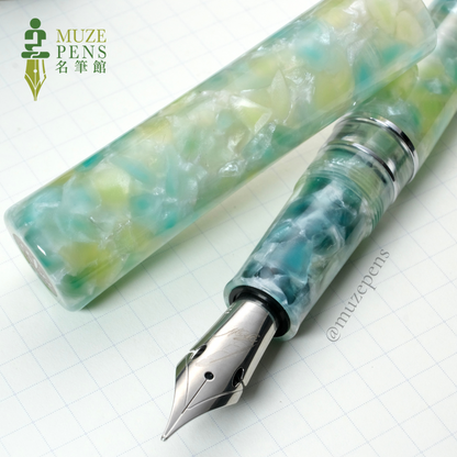 Fine Writing Int. Scepter Piston Filler Fountain Pen - Green Scepter