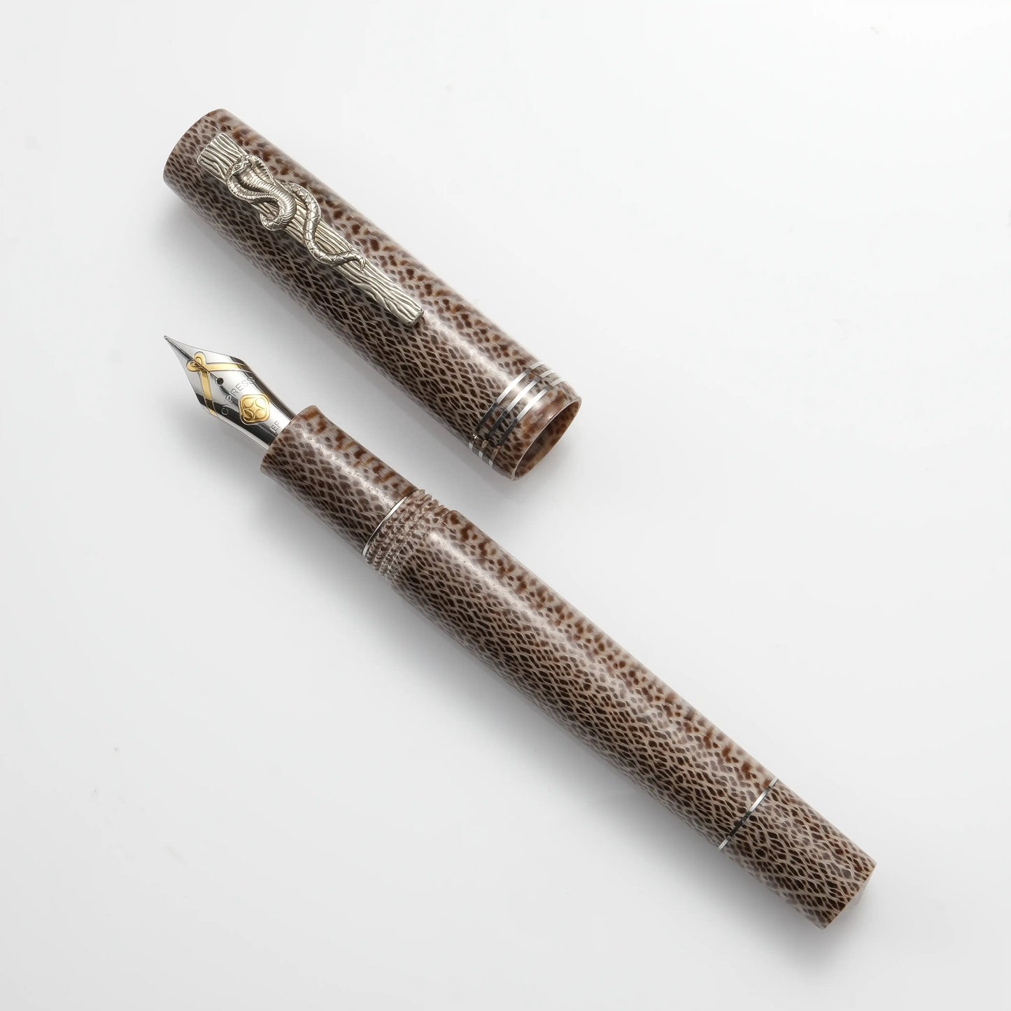 Muze x Cypress 5th Anniversary Cobra Fountain Pen