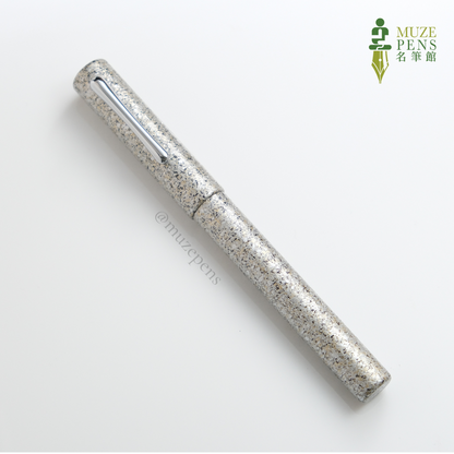 TACCIA Mikage-ishi (Granite Stone) Fountain Pen - White