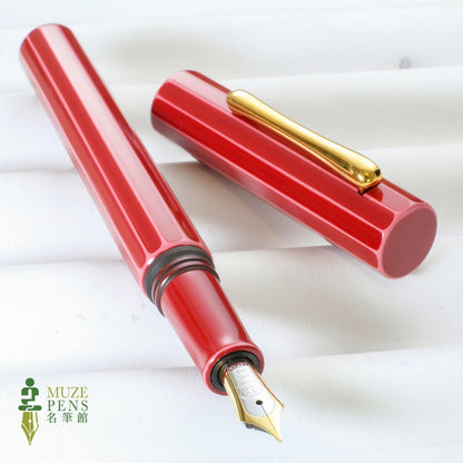 TACCIA Kaku-Tate Urushi Fountain Pen - Umegasane