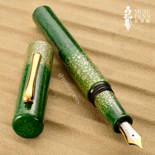 TACCIA Hyakko-Hisho Urushi Fountain Pen - Waka-Ya-Nagi (Limited Edition)