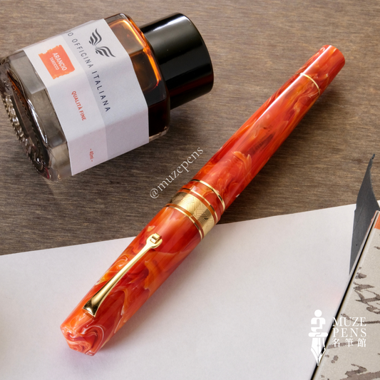 Leonardo Officina Italiana Momento Zero Grande Limited Edition Fountain Pen - Primary Manipulation Warm Tones, Gold Trim